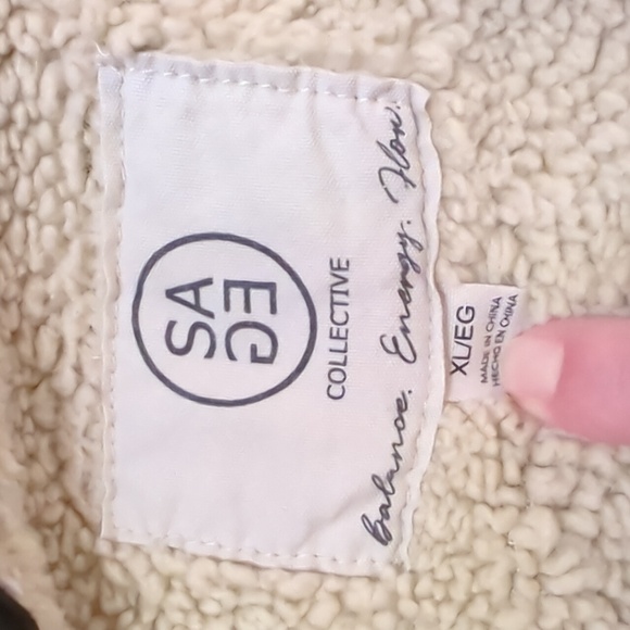 Plaid Button-Up Shirt - Picture 7 of 11